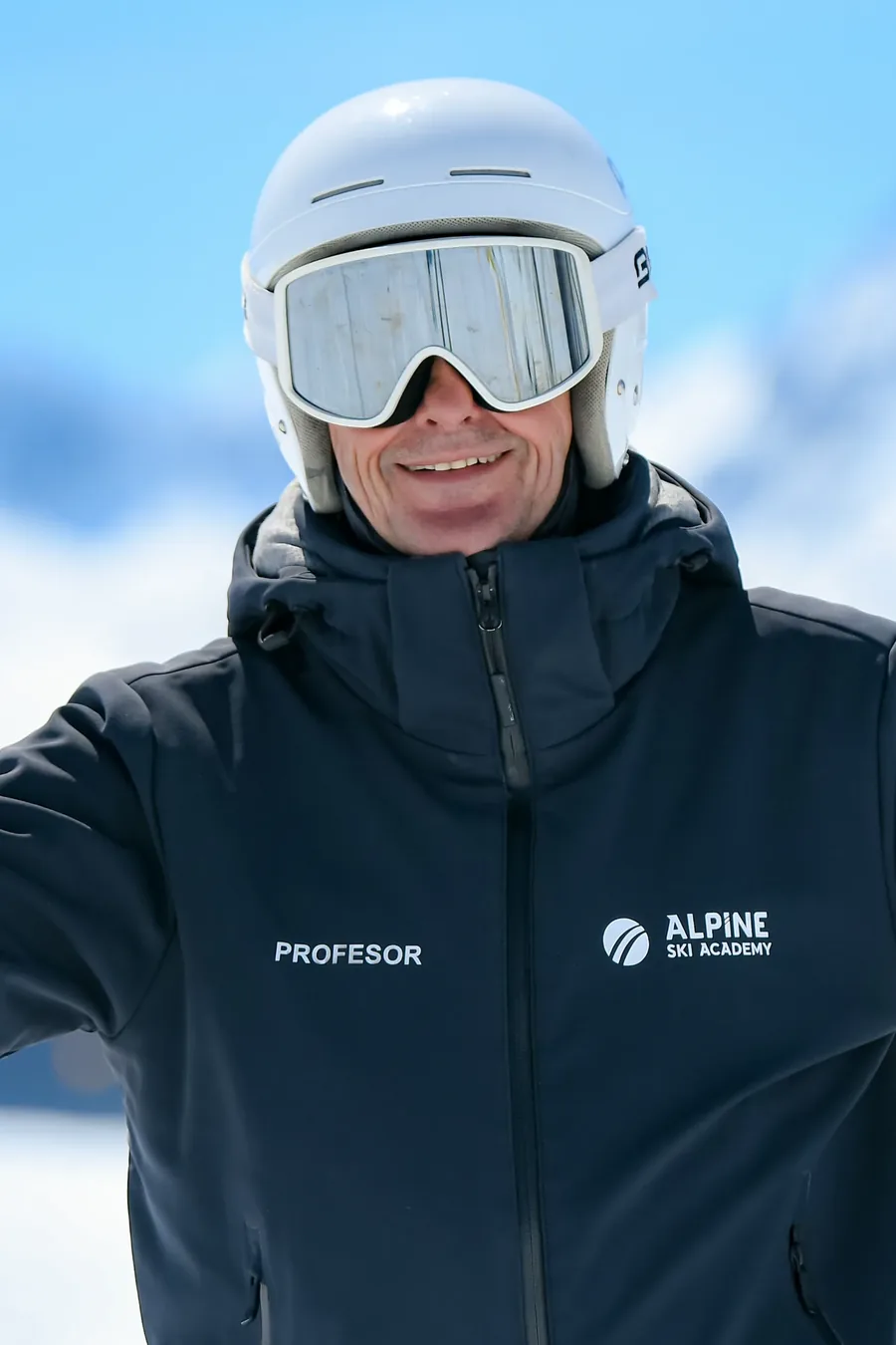 Emilio Fernando Gil, TD3 y cofundador de Alpine Ski Academy, en Baqueira Beret — Alpine Ski Academy