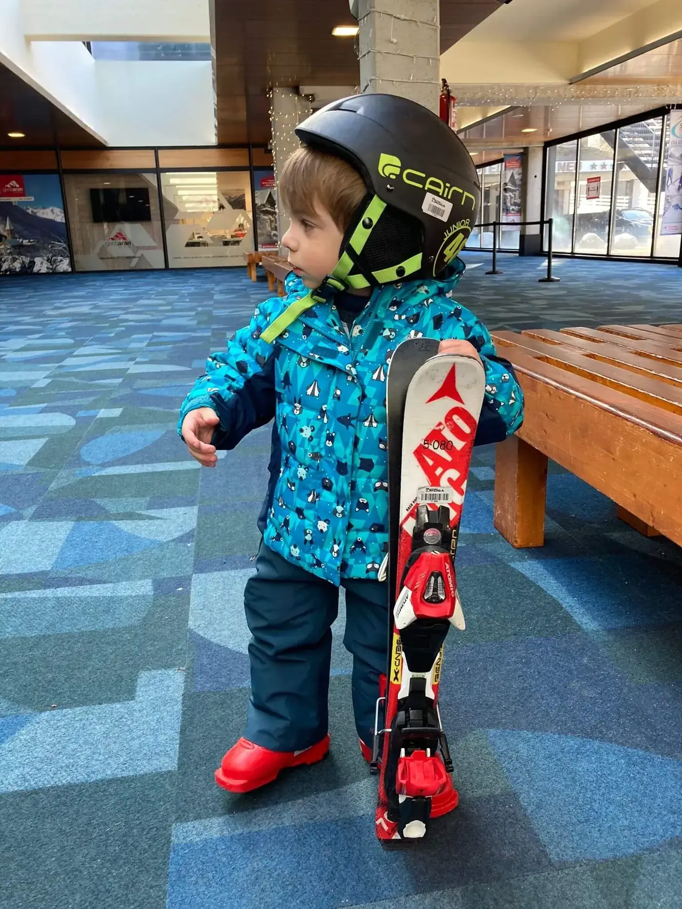 Aluguel de Equipamento de Esqui e Snowboard em Baqueira — Tipos de Material Recomendado